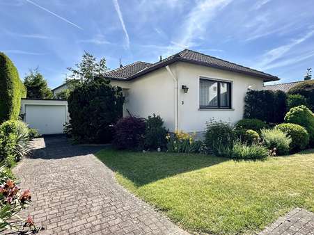 Vorderansicht Vorderansicht - Bungalow in 63069 Offenbach mit 131m² kaufen