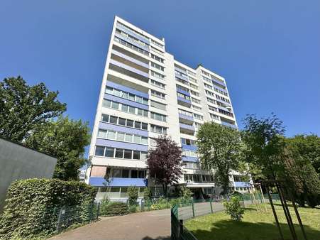 Vorderansicht Vorderansicht - Etagenwohnung in 63065 Offenbach mit 108m² kaufen