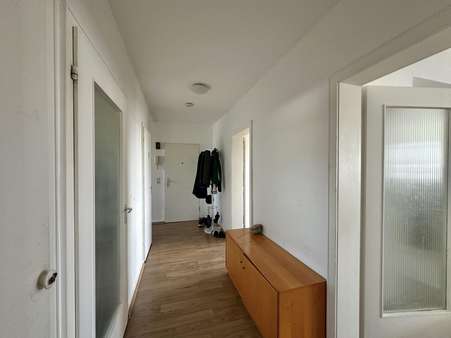 Flur Flur - Etagenwohnung in 63071 Offenbach mit 78m² kaufen