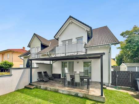 Rückansicht Rückansicht - Doppelhaushälfte in 63500 Seligenstadt mit 140m² kaufen