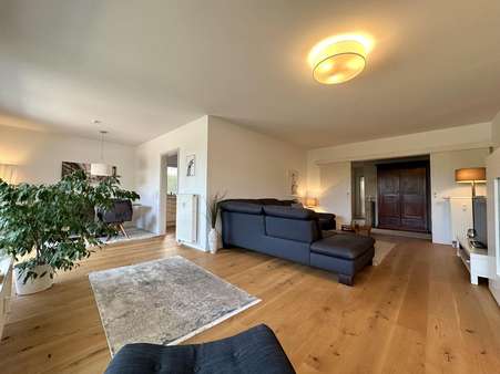 Wohn- und Esszimmer - Erdgeschosswohnung in 63075 Offenbach mit 120m² kaufen