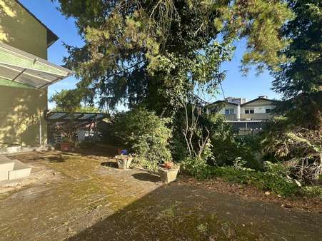 Hof - Mehrfamilienhaus in 63165 Mühlheim mit 130m² kaufen