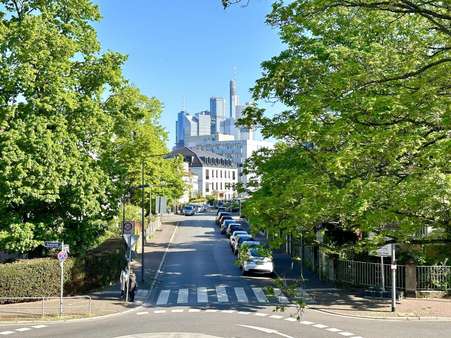 Skylineblick Skylineblick - Etagenwohnung in 60596 Frankfurt mit 75m² kaufen