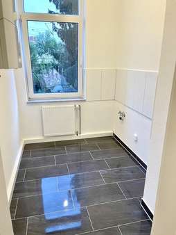 Küche im 1. Obergeschoss - Mehrfamilienhaus in 63065 Offenbach mit 228m² kaufen