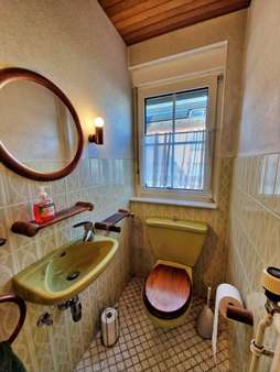 Gäste Toilette - Einfamilienhaus in 63456 Hanau mit 131m² kaufen
