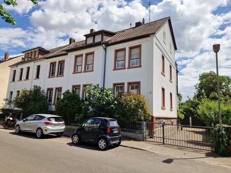 Straßenansicht - Mehrfamilienhaus in 63452 Hanau mit 306m² kaufen