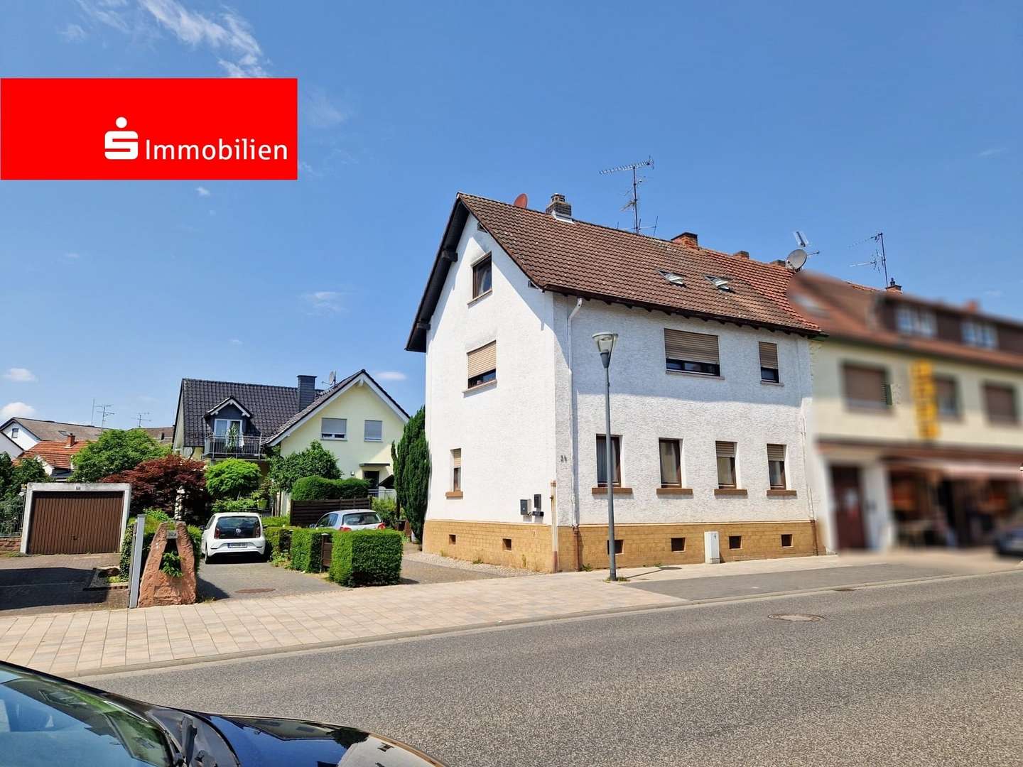 Straßenansicht - Zweifamilienhaus in 63505 Langenselbold mit 144m² kaufen