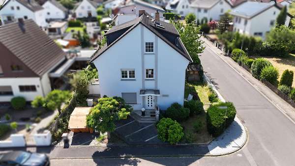 Eingangsseite Eingangsseite - Mehrfamilienhaus in 63456 Hanau mit 161m² kaufen