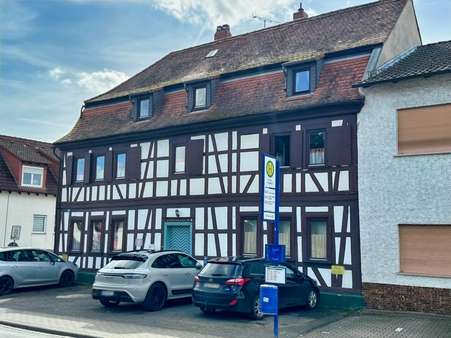 Strassenansicht - Mehrfamilienhaus in 63546 Hammersbach mit 234m² kaufen