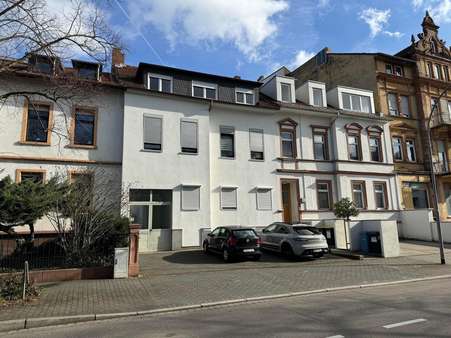 Strassenseite Strassenseite - Mehrfamilienhaus in 63452 Hanau mit 286m² kaufen
