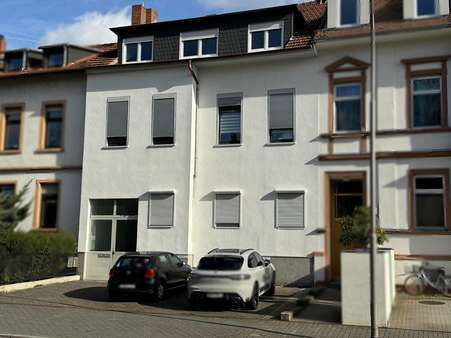 Strassenseite rechts - Mehrfamilienhaus in 63452 Hanau mit 286m² kaufen