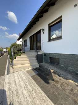 Eingang - Einfamilienhaus in 63549 Ronneburg mit 115m² kaufen