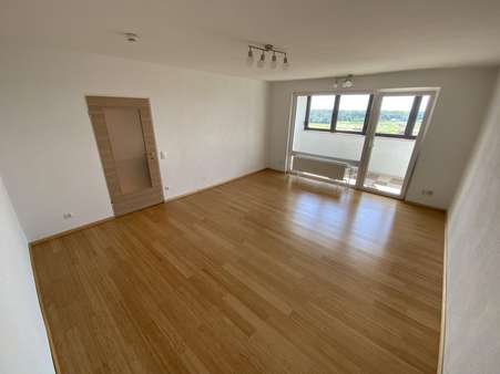 Wohnzimmer - Etagenwohnung in 63517 Rodenbach mit 61m² kaufen