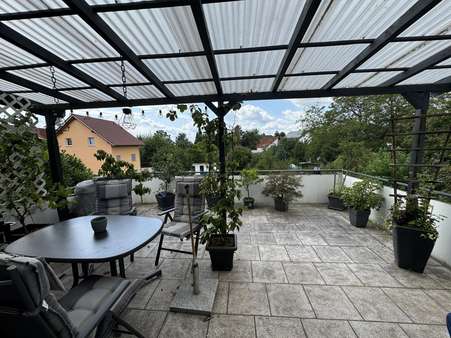 Dachterrasse - Etagenwohnung in 63543 Neuberg mit 76m² kaufen