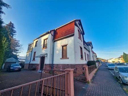 Außenasicht Außenasicht - Zweifamilienhaus in 63526 Erlensee mit 202m² kaufen