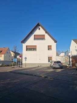 Außenansicht Außenansicht - Mehrfamilienhaus in 63526 Erlensee mit 212m² kaufen