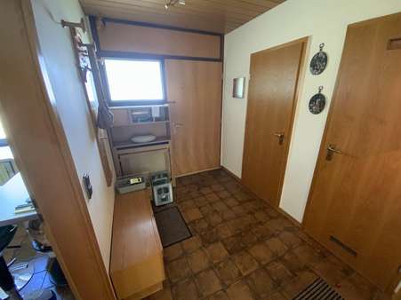 Diele - Eingangsbereich - Reihenmittelhaus in 63454 Hanau mit 123m² kaufen