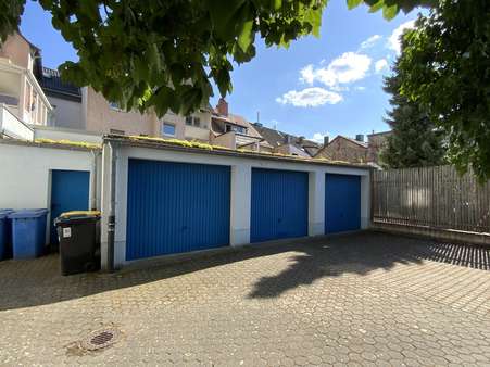 Garagen Garagen - Mehrfamilienhaus in 63450 Hanau mit 235m² kaufen