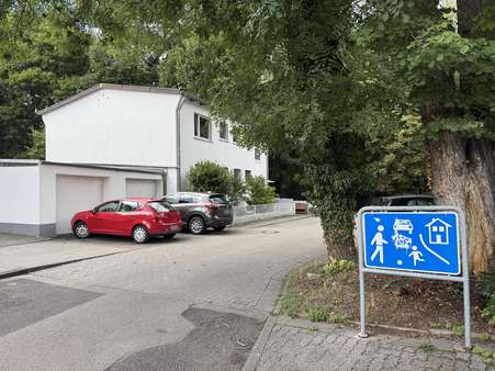 Straßenansicht - Zweifamilienhaus in 63450 Hanau mit 172m² kaufen