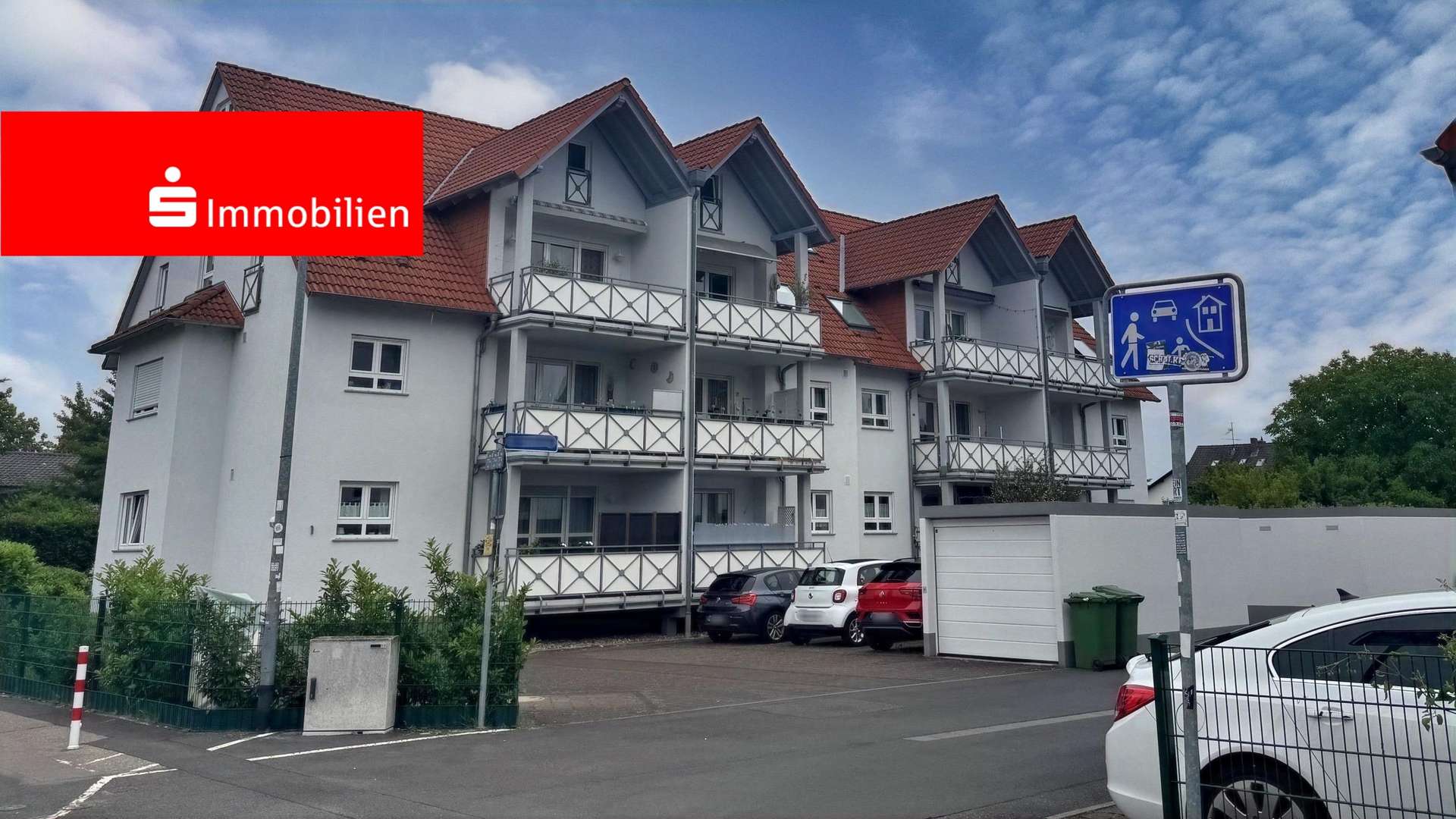 Außenansicht Straßenseite - Maisonette-Wohnung in 63538 Großkrotzenburg mit 82m² kaufen