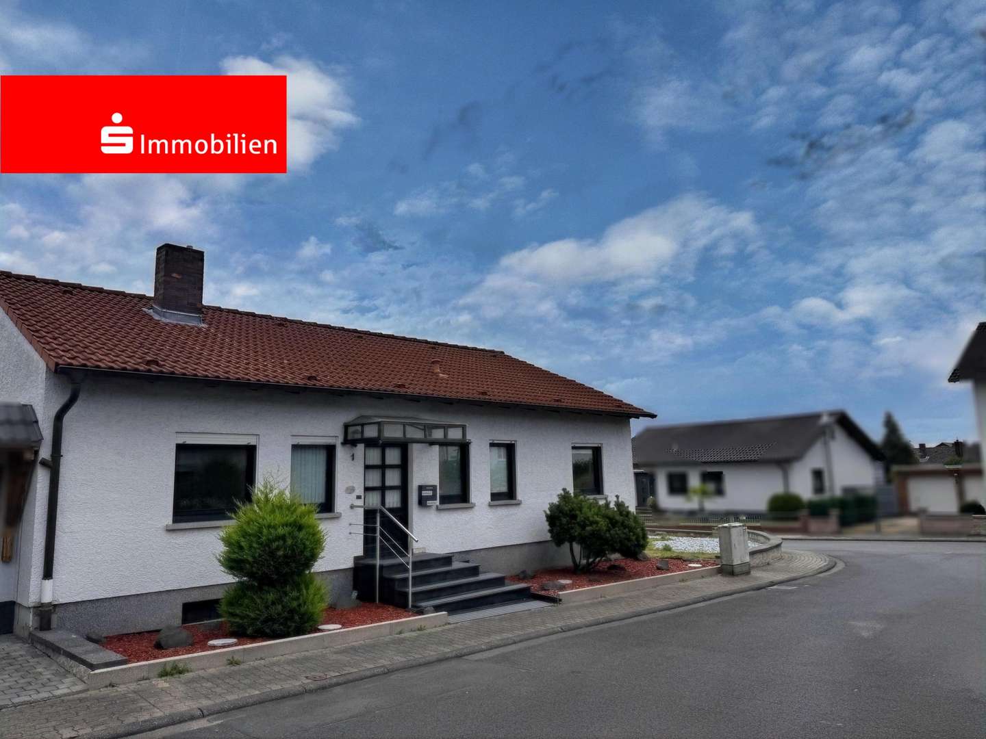 Außenansicht Außenansicht - Bungalow in 63543 Neuberg mit 111m² kaufen