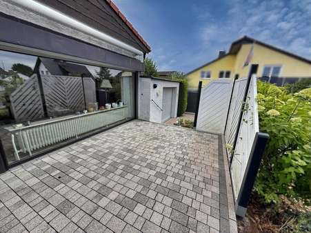 Terrasse Terrasse - Bungalow in 63543 Neuberg mit 111m² kaufen