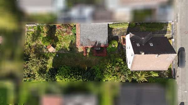 Liegenschaft von oben Liegenschaft von oben - Zweifamilienhaus in 63538 Großkrotzenburg mit 195m² kaufen