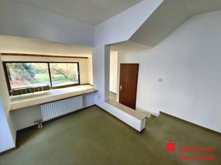 Essbereich im Split-Level-Stil - Reihenendhaus in 64342 Seeheim-Jugenheim mit 172m² kaufen
