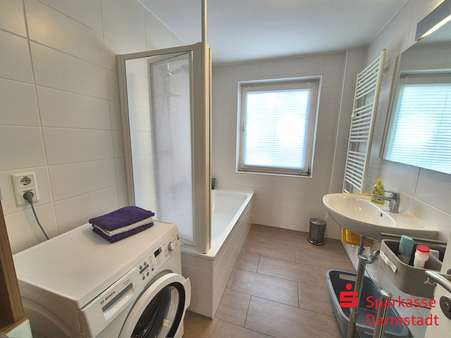 Badezimmer - Etagenwohnung in 64295 Darmstadt mit 62m² kaufen