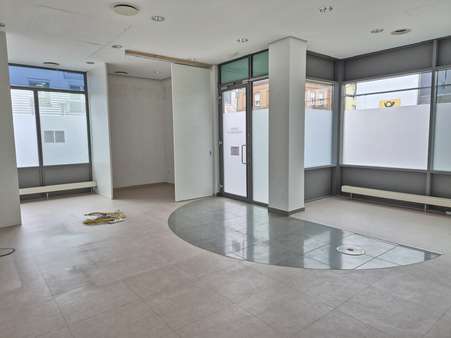 Eingangsbereich Eingangsbereich - Büro in 64372 Ober-Ramstadt mit 114m² mieten