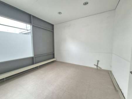 Wartezimmer Wartezimmer - Büro in 64372 Ober-Ramstadt mit 114m² mieten