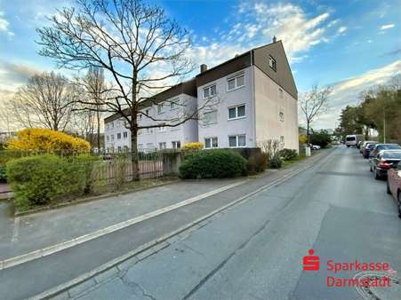 Ansicht von Straße Ansicht von Straße - Etagenwohnung in 64297 Darmstadt mit 95m² kaufen