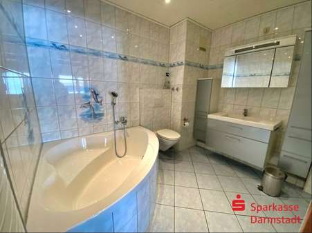 Badezimmer Badezimmer - Etagenwohnung in 64297 Darmstadt mit 95m² kaufen
