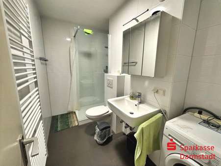 Modernes Badezimmer Modernes Badezimmer - Etagenwohnung in 64289 Darmstadt mit 80m² kaufen