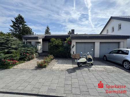 Straßenansicht Straßenansicht - Einfamilienhaus in 64319 Pfungstadt mit 163m² kaufen