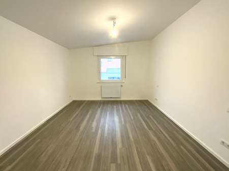 Schlafzimmer Schlafzimmer - Etagenwohnung in 64319 Pfungstadt mit 75m² mieten