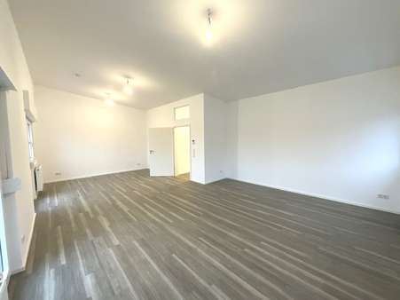 Wohnzimmer Wohnzimmer - Etagenwohnung in 64319 Pfungstadt mit 75m² mieten