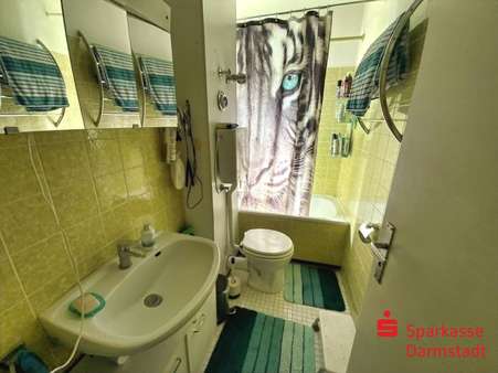 Badezimmer - Etagenwohnung in 64287 Darmstadt mit 46m² kaufen