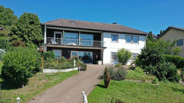 Ansicht Westseite - Einfamilienhaus in 64720 Michelstadt mit 198m² kaufen