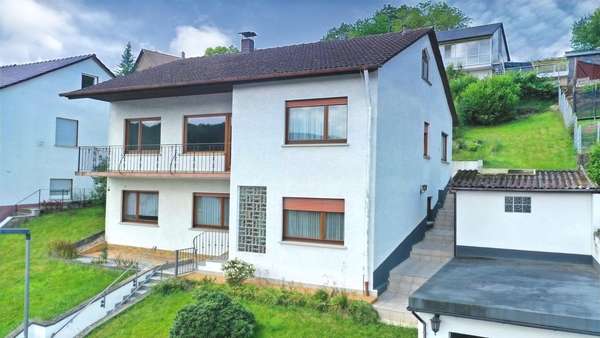 Ansicht - Einfamilienhaus in 64711 Erbach mit 164m² kaufen