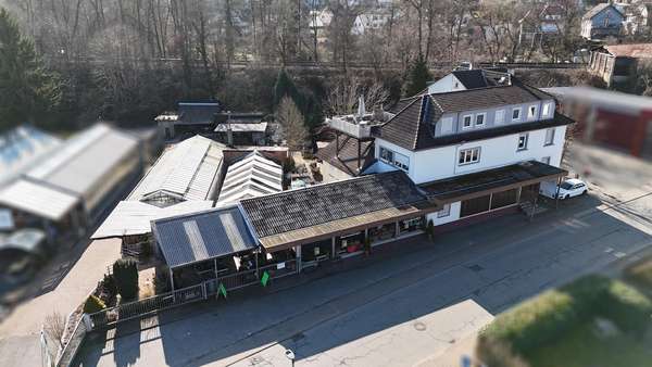 Titelbild - Mehrfamilienhaus in 64711 Erbach mit 257m² kaufen