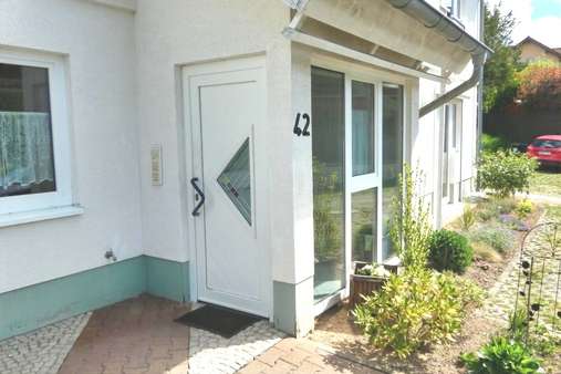 Hauseingang - Etagenwohnung in 64739 Höchst mit 61m² kaufen