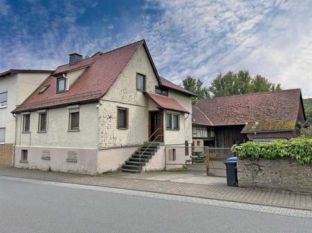 Straßenansicht Straßenansicht - Bauernhaus in 64720 Michelstadt mit 135m² kaufen