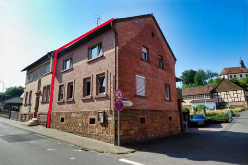 Ansicht Straßenseite Ansicht Straßenseite - Einfamilienhaus in 64750 Lützelbach mit 140m² kaufen