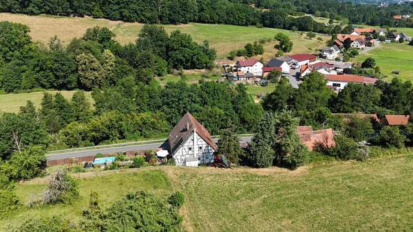 Feldseite Feldseite - Bauernhaus in 64711 Erbach mit 290m² kaufen