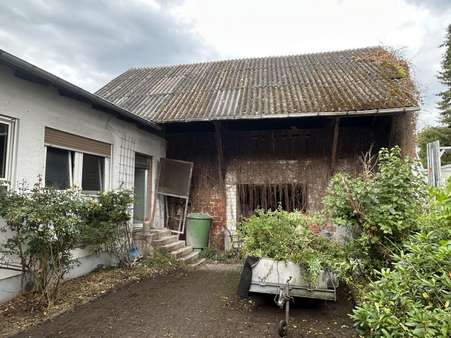Scheune mit Garage Scheune mit Garage - Mehrfamilienhaus in 64760 Oberzent mit 120m² kaufen
