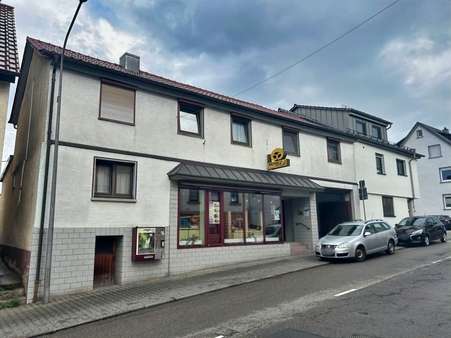 Titelbild Titelbild - Mehrfamilienhaus in 64760 Oberzent mit 120m² kaufen
