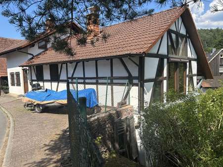 Außenansicht - Einfamilienhaus in 64756 Mossautal mit 141m² kaufen
