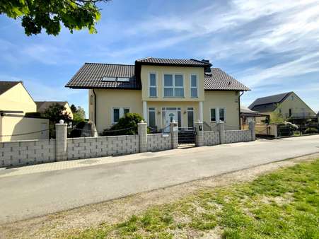 Vorderseite - Villa in 64546 Mörfelden-Walldorf mit 333m² kaufen