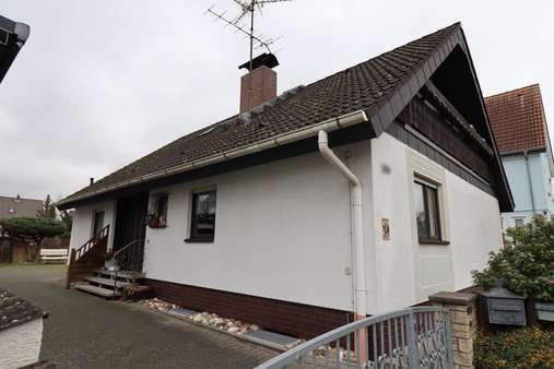  Außenansicht  - Einfamilienhaus in 65428 Rüsselsheim mit 149m² kaufen